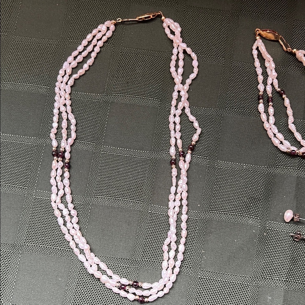 Vintage Fresh Water Pearl Jewelry Set ( includes necklace,bracelet earrings) - Picture 8 of 16